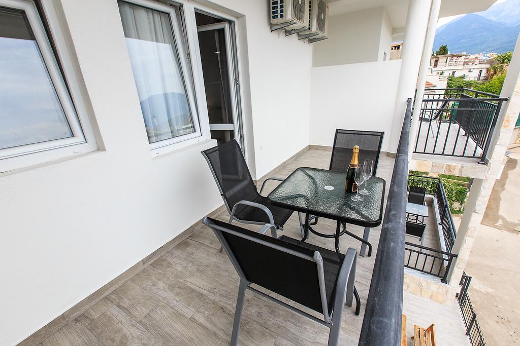 Apartments Saric Bar Exterior photo