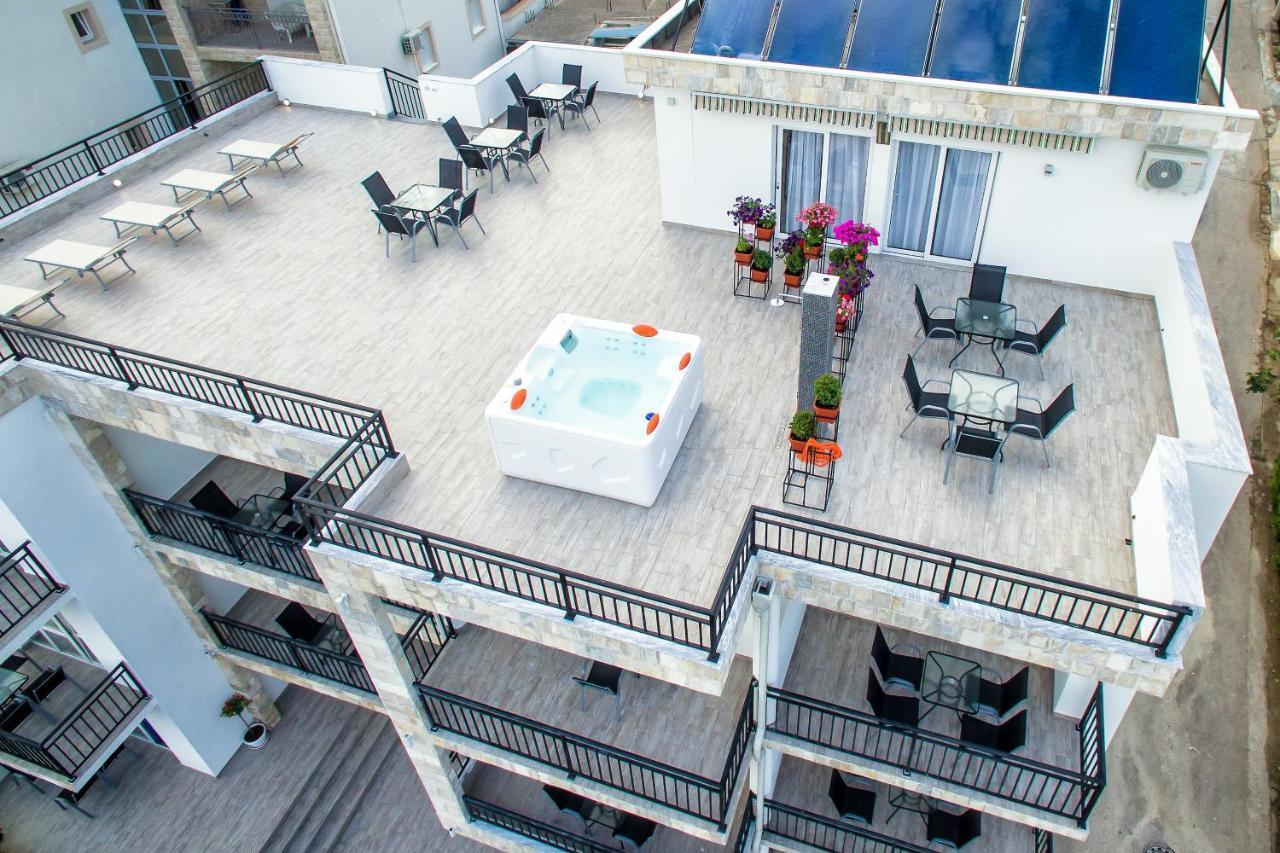 Apartments Saric Bar Exterior photo